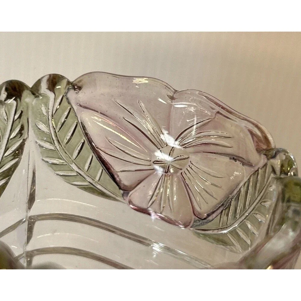Beautiful Clear Glass Vase With Raised Pink Rose & Leaf Design 7